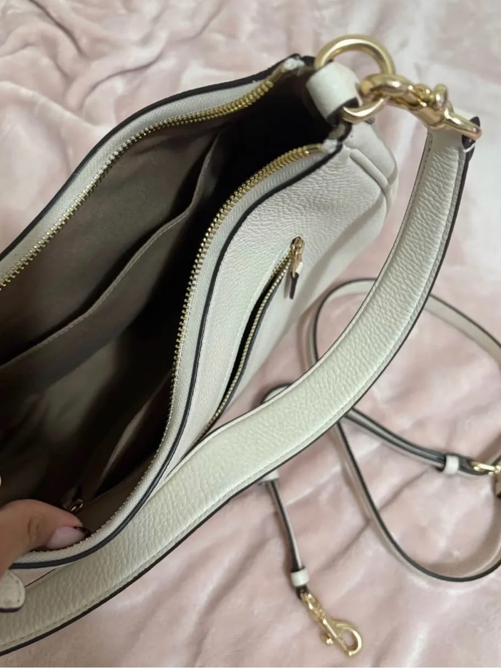 Coach White Leather Hobo Bag with Gold Hardware